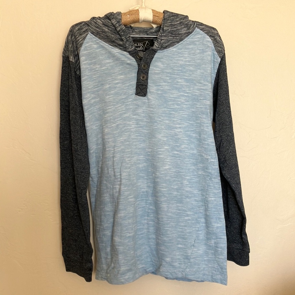 Broken Threads Long-sleeves Hooded Shirt, Size M (10-12).